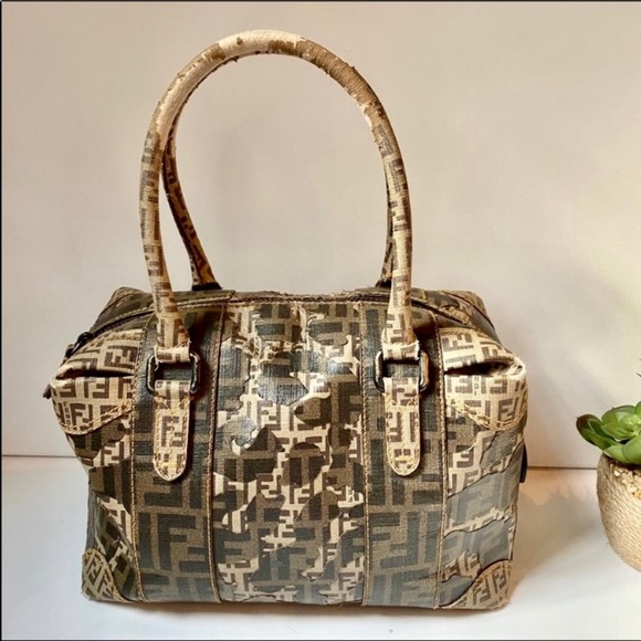 🔥 Fendi Camo zucca bowler doctor hand bag 🔥 - Picture 15 of 15